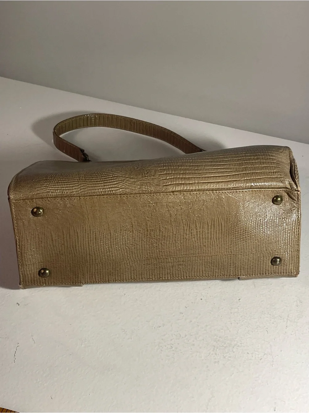Vintage 1950s 1960s Taupe Lizard Embossed Handbag Purse Top Handle Talon Zipper